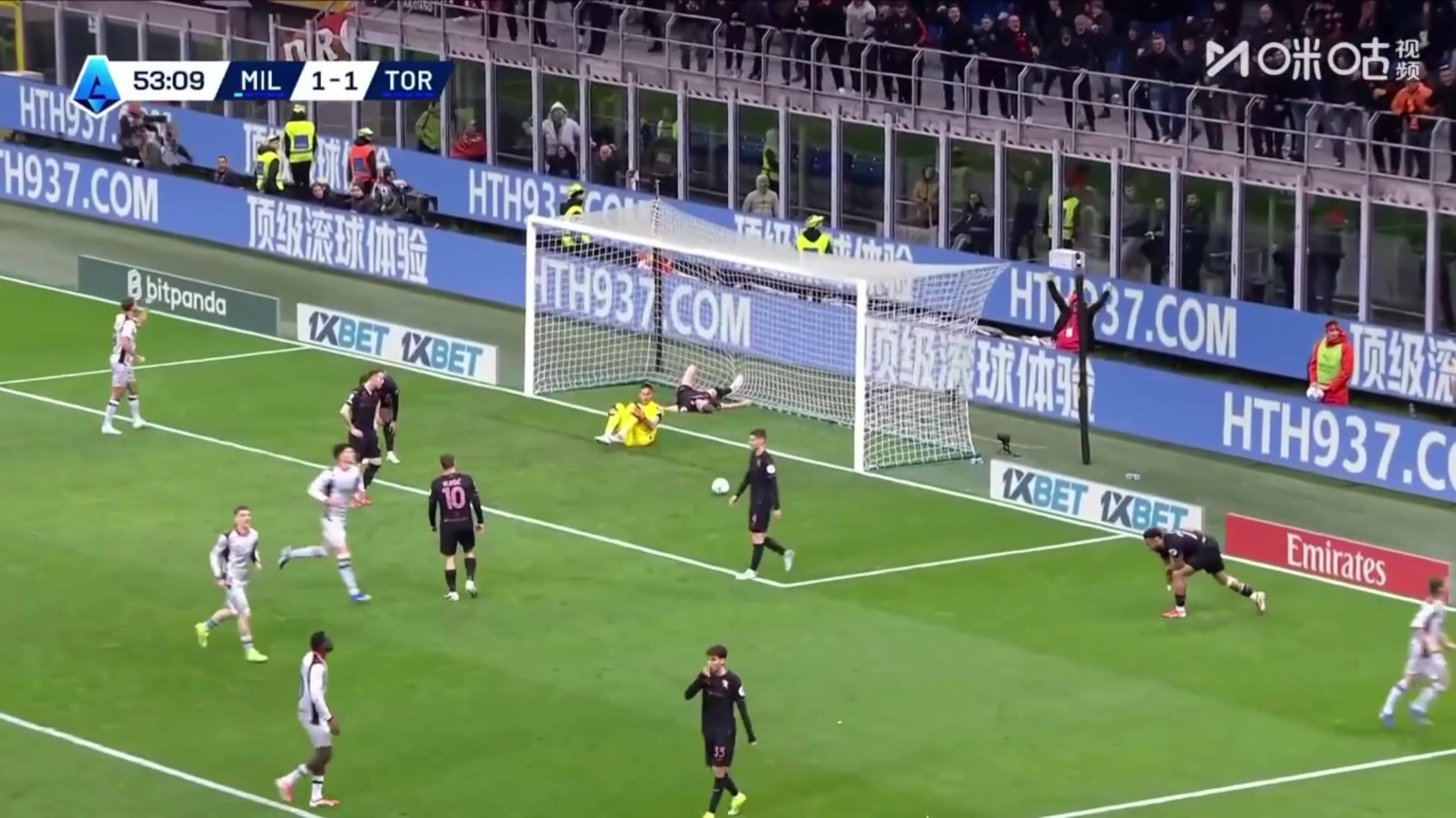 米兰2-1再次领先！魔笛直塞普利西奇助攻，拉比奥特抢点破门！