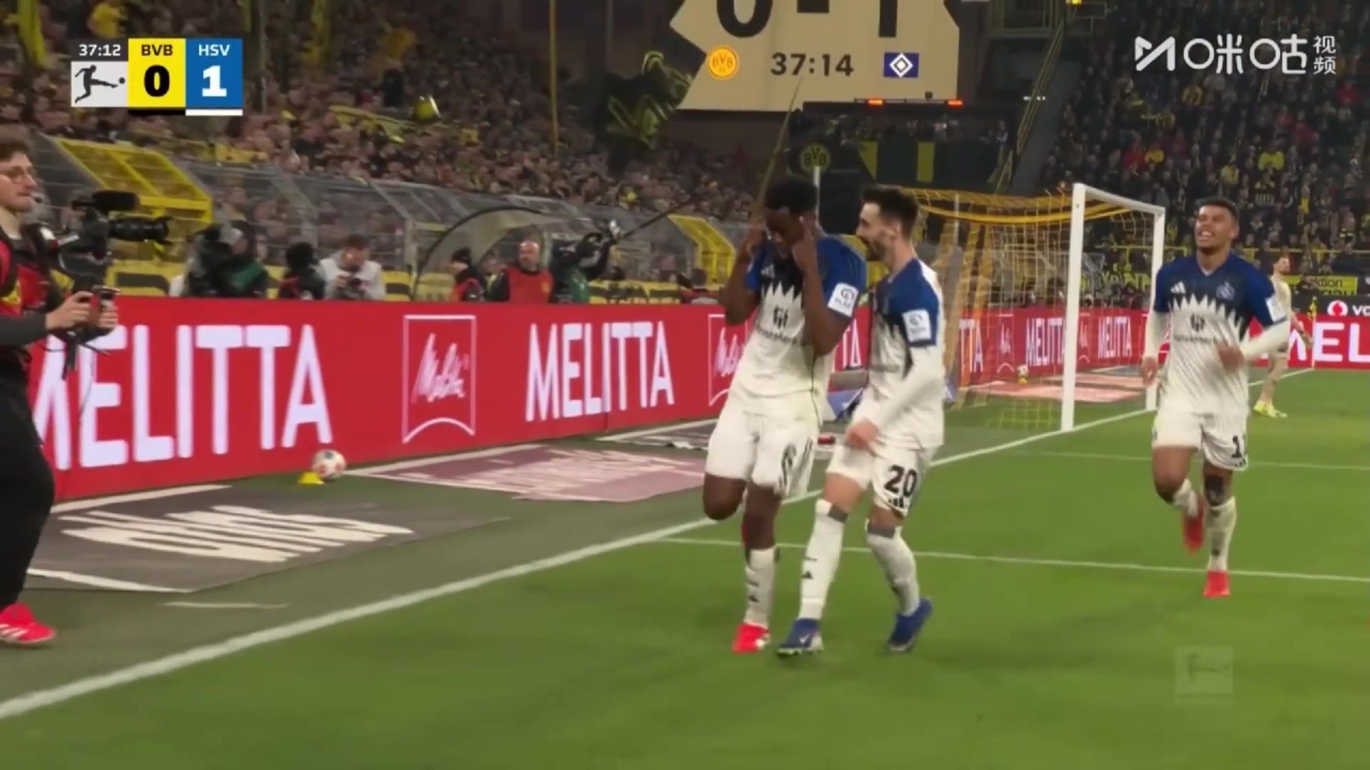 多特2球落后！多特后防连续失误送礼！洛孔加禁区内爆射破门！