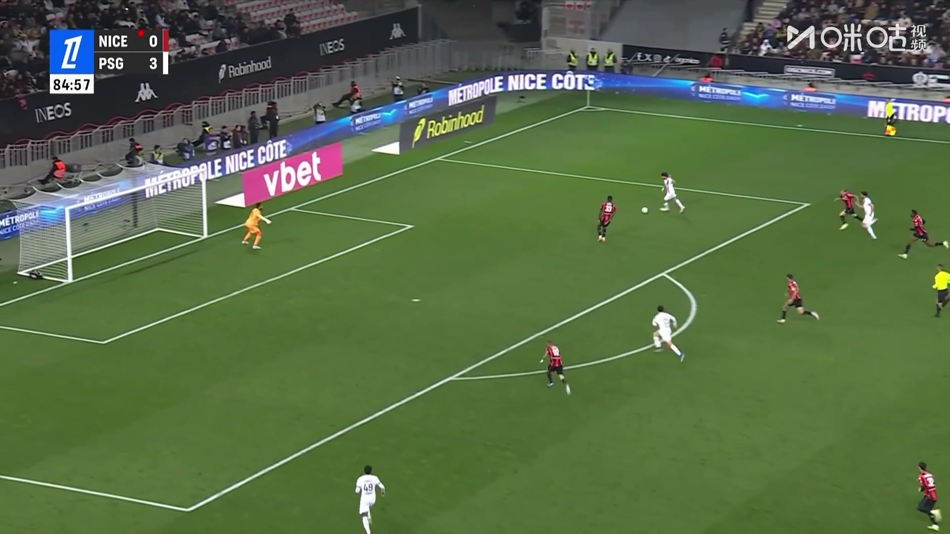 进球运躲不开！贝拉尔多横传，埃梅里被动将球撞入球门