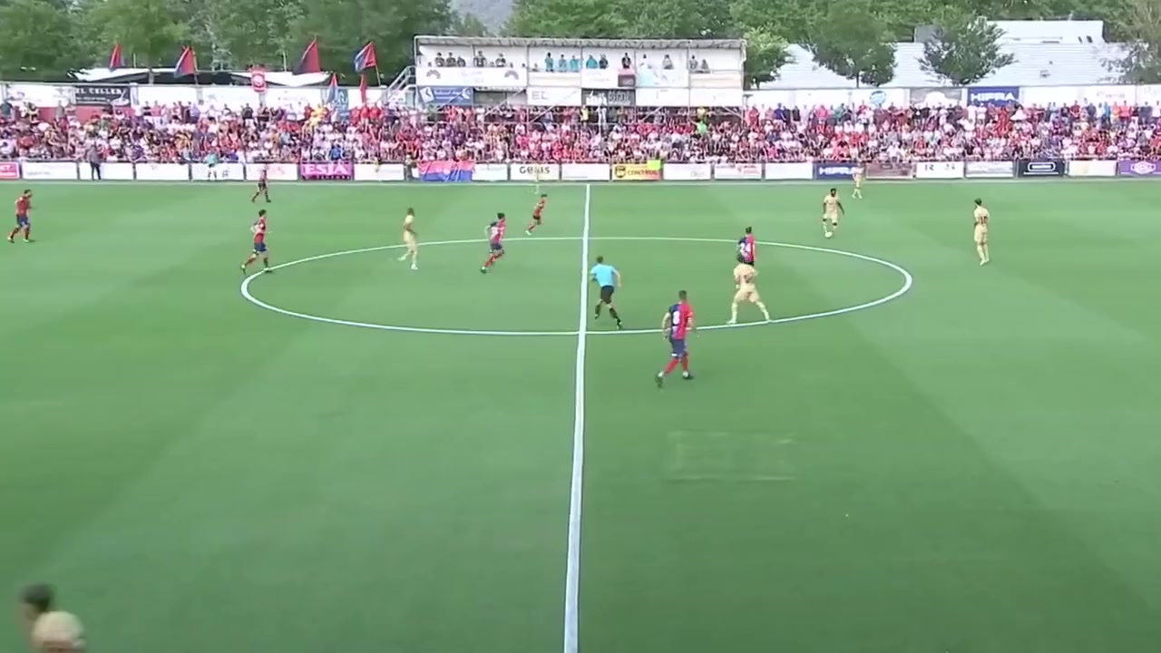 [巴塞罗那]保持耐心！尼科冈萨雷斯巴萨时期的一场比赛！