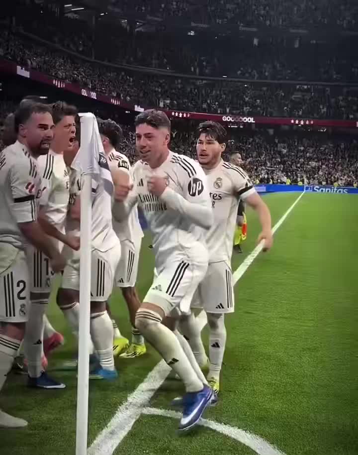 [西甲]拳击角旗竿！巴尔韦德的庆祝动作太疯狂了