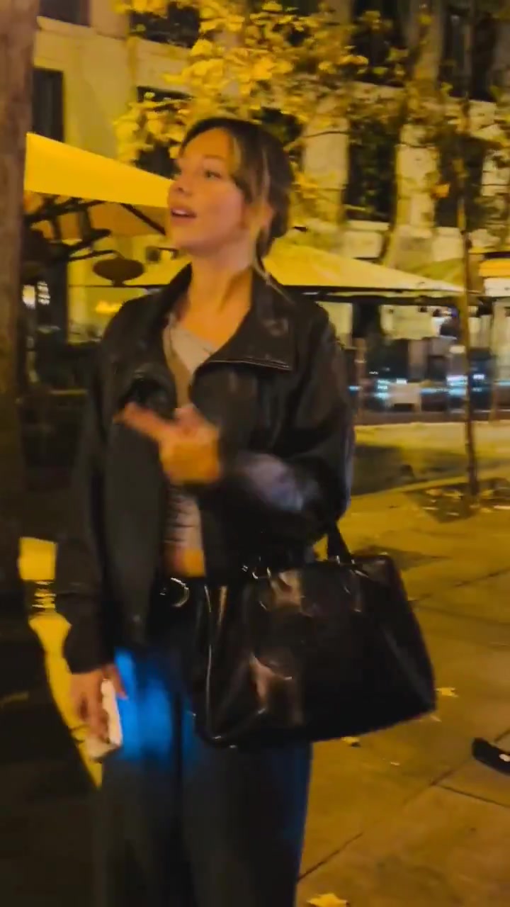 【集锦】哥们儿在街上偶遇姆巴佩女友，还专门为她写了一首说唱