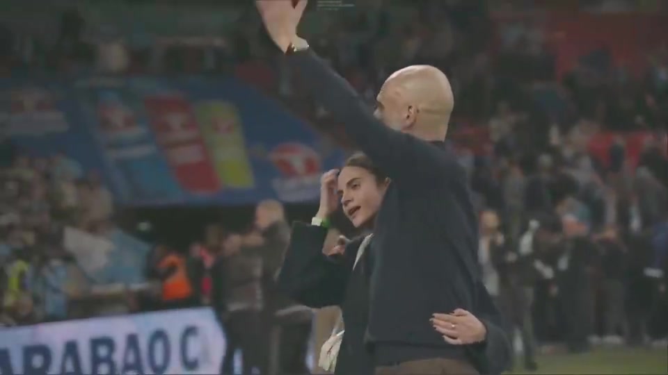 [集锦]赢了世界也最疼你！瓜迪奥拉与女儿相拥耳语，这就是夺冠最好奖励