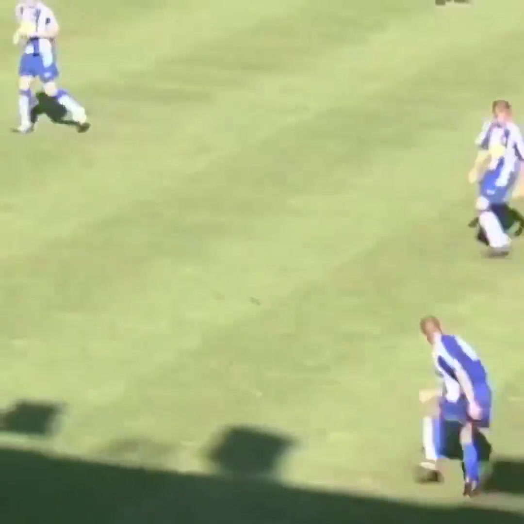 [推荐视频]11号梅西你看过吗？天资非凡！梅西17岁巴萨B队精彩瞬间！