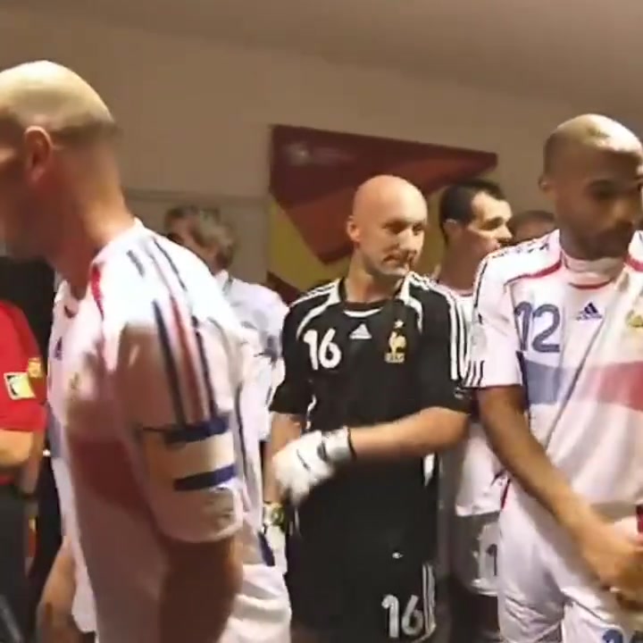 [比赛回放]众星闪耀，齐祖技压群雄！06年世界杯巴西vs法国