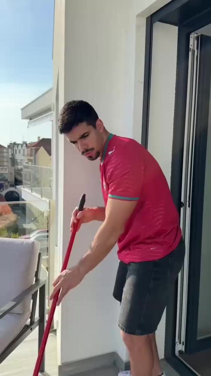 [热门高光]还得是老味道！网友恶搞：26年世界杯主题曲vs1