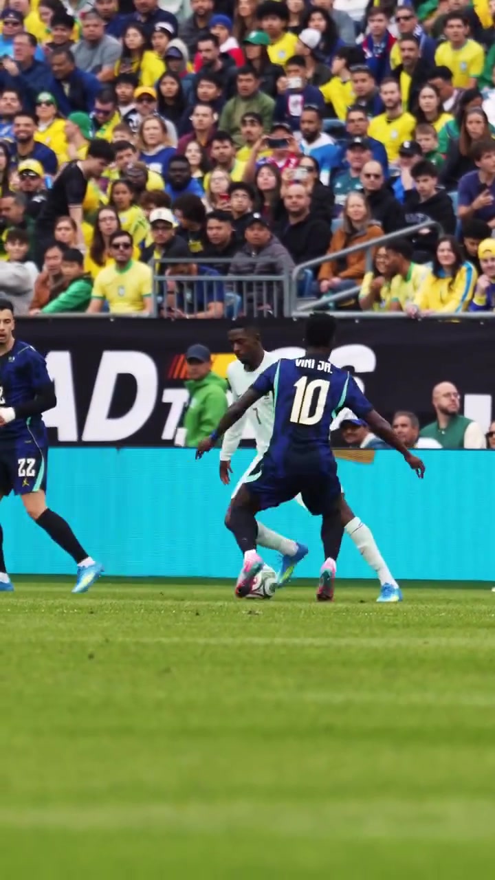 【有道理嘛?】含金量！金球先生登贝莱戏耍维尼修斯