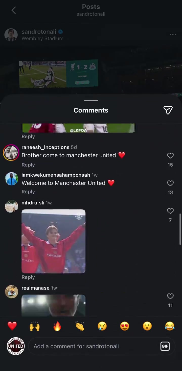 【体育头条】曼联球迷涌入托纳利的社媒，几千条评论邀请加盟曼联