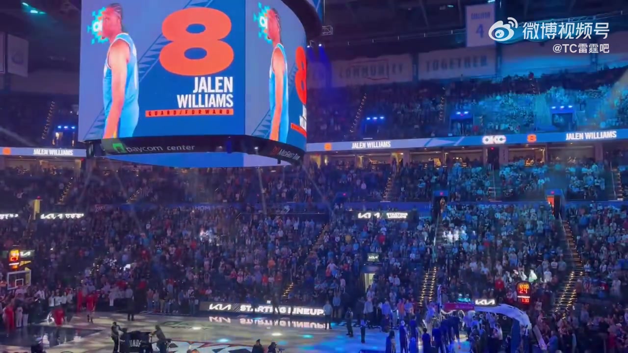 【集锦】两个多月来首次在主场打球！杰伦威今天赛前出场时受到球迷欢呼！