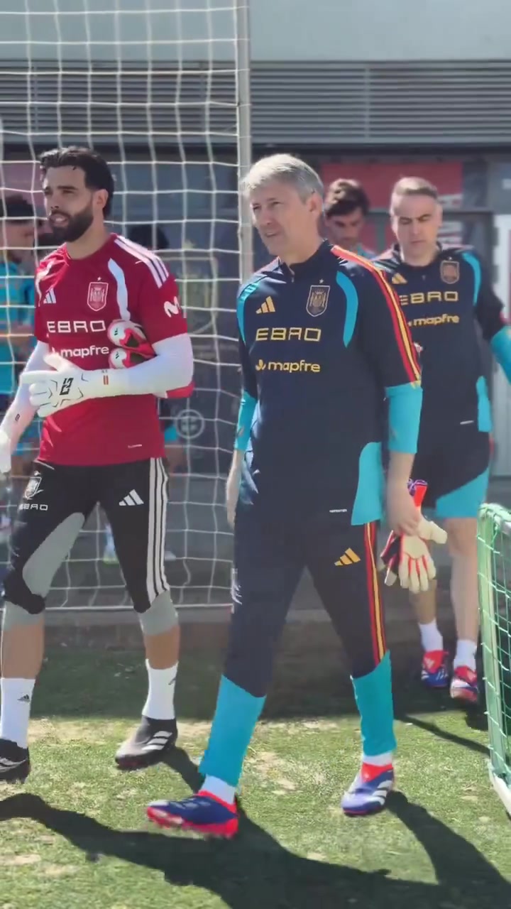 【爆点视频】颜值最高的国家队？西班牙队上班⬇️训练的日常！