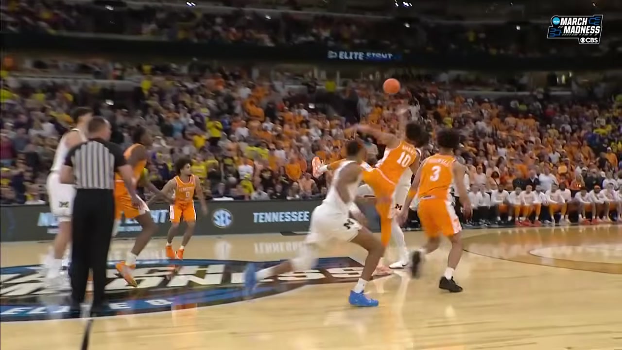 03月30日NCAA精英八强 田纳西大学62 - 95密歇根 全场集锦