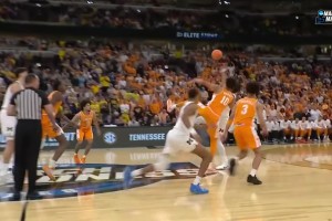 03月30日NCAA精英八强 田纳西大学62 - 95密歇根 全场集锦