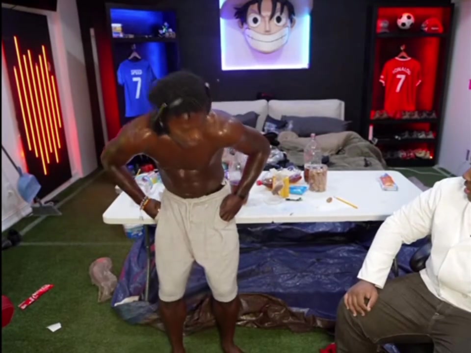 【今日速看】全网最油⚾版《朋友》！甲亢哥浑身抹⬇️油激情热舞