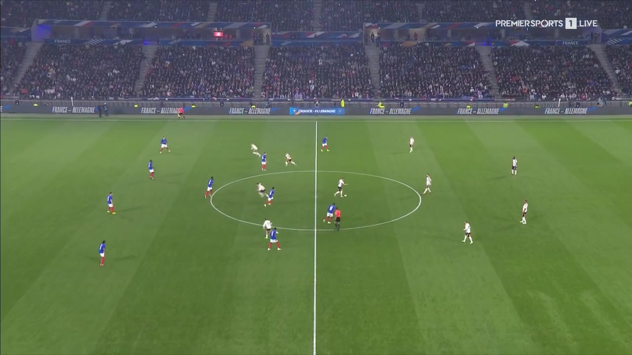 【体育头条】国家队找回本体？名场面：维尔茨世界波闪击法兰西！