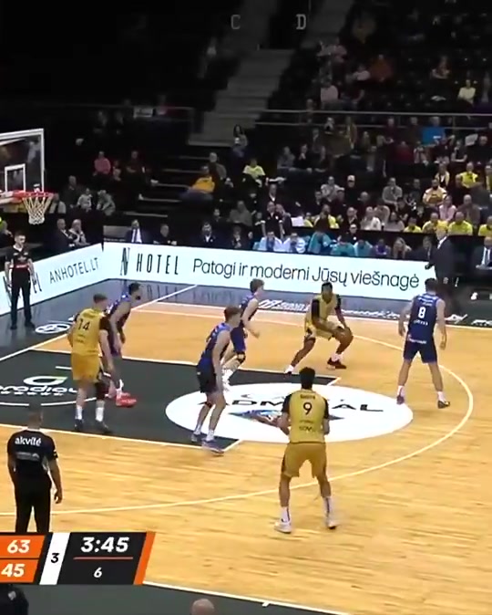 [湖人]鬼哥！湖人旧将雷迪什之前在立陶宛联赛大杀四方啊！