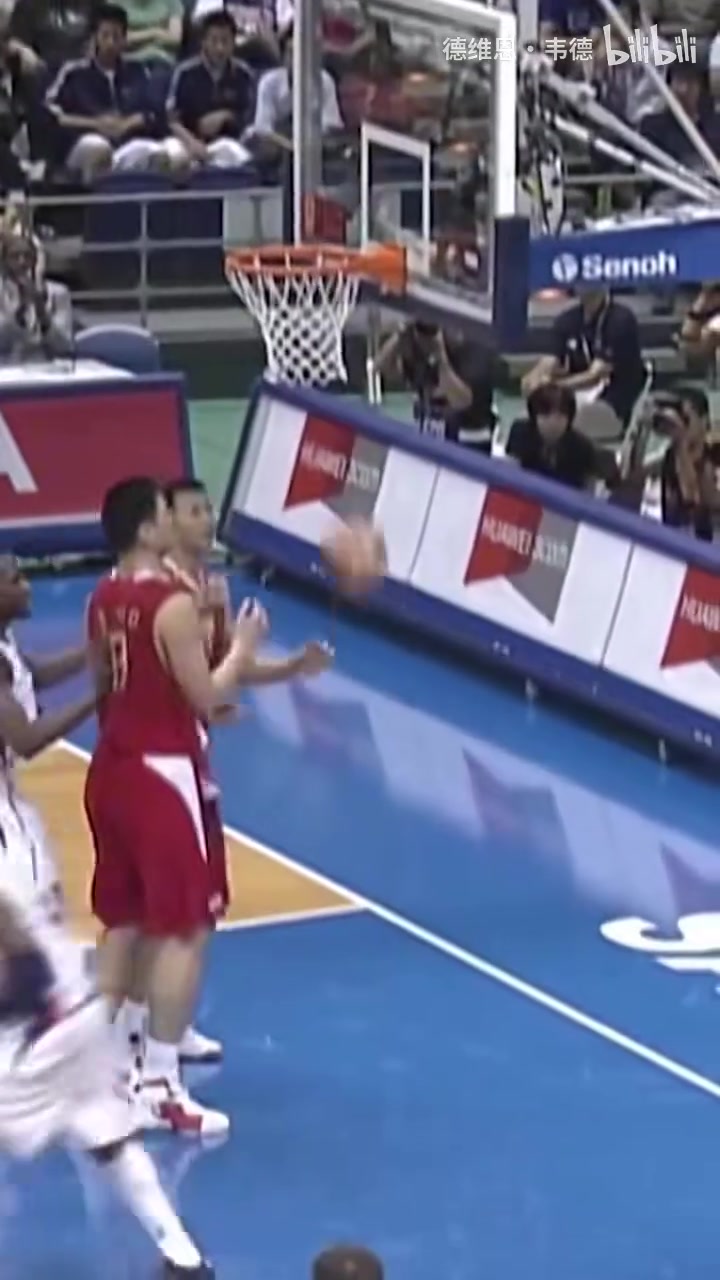 【篮球】有种降维打击的意思！韦德当年国际赛场面对中国队的统治