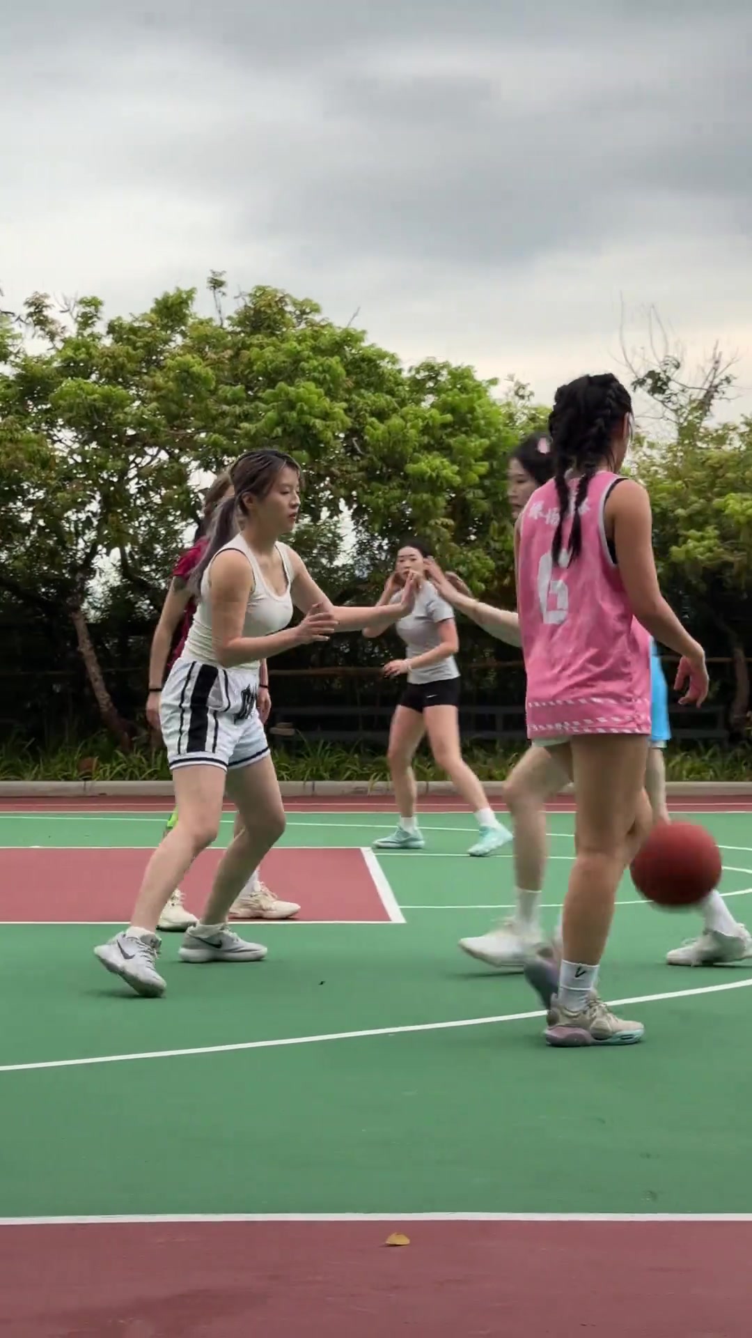 【今日冲击镜头】防守会晃晕小✨姐姐们能否加一个⭐？✌️主要是