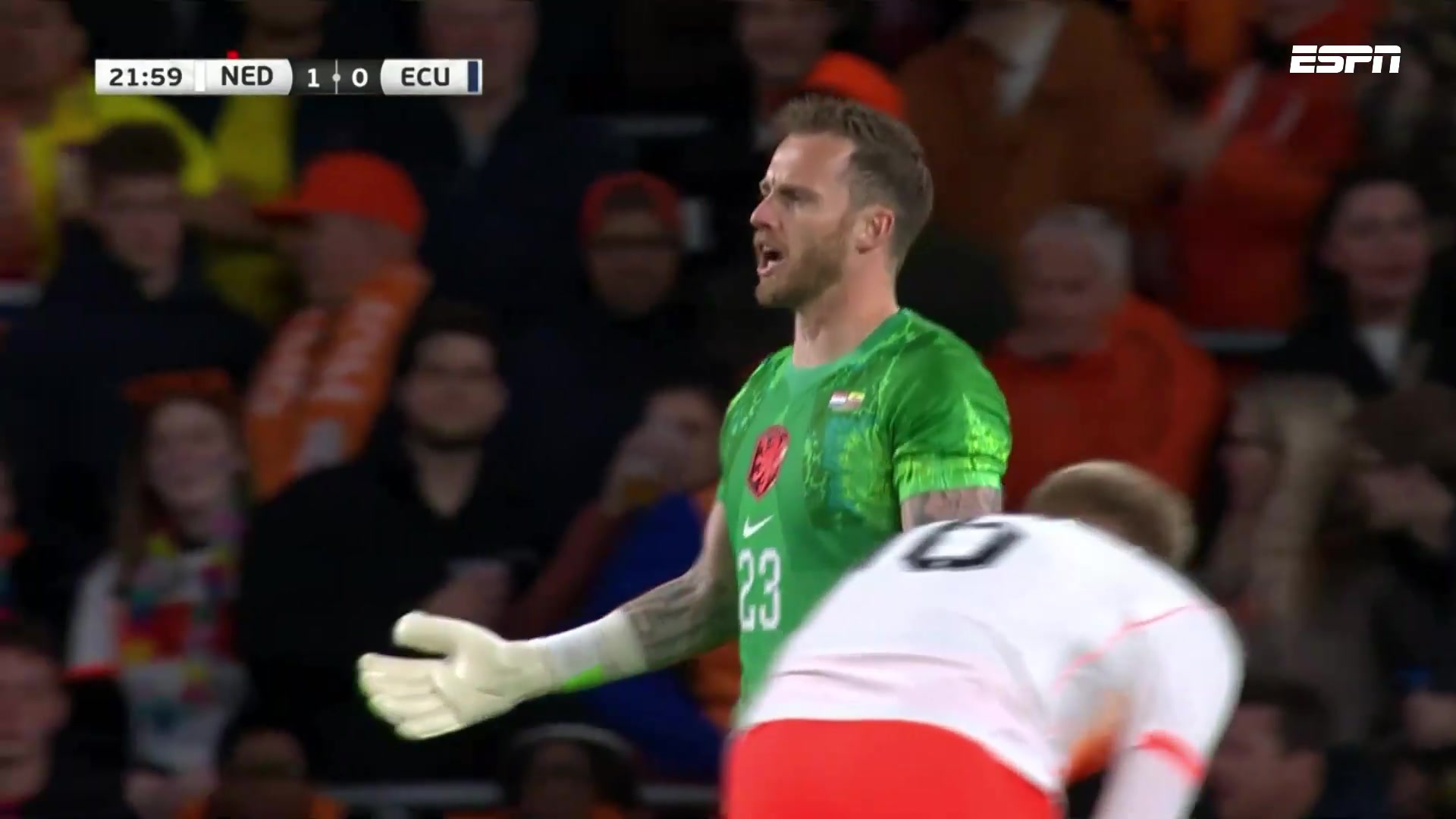 荷兰1-1遭扳平！门将弗莱肯犯规送点，恩纳-瓦伦西亚主罚命中！