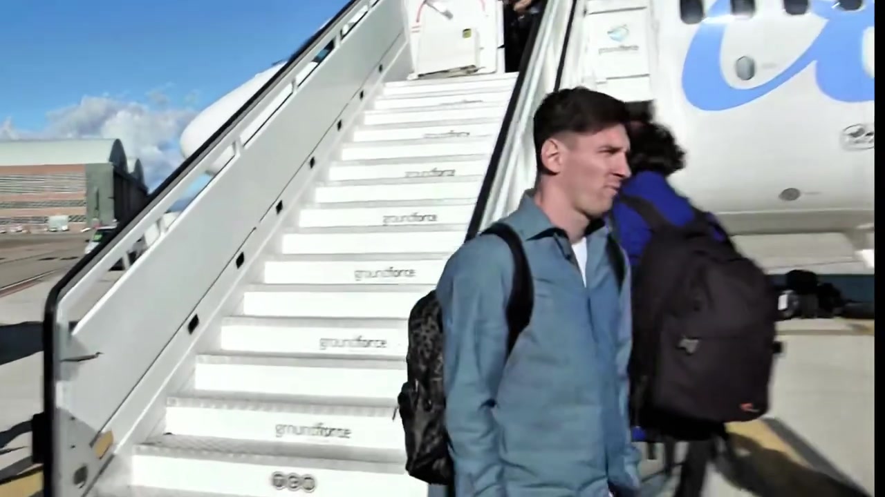 【今日视频】美好的足球回忆！经典回顾：梅西领衔队友到达伯纳乌！