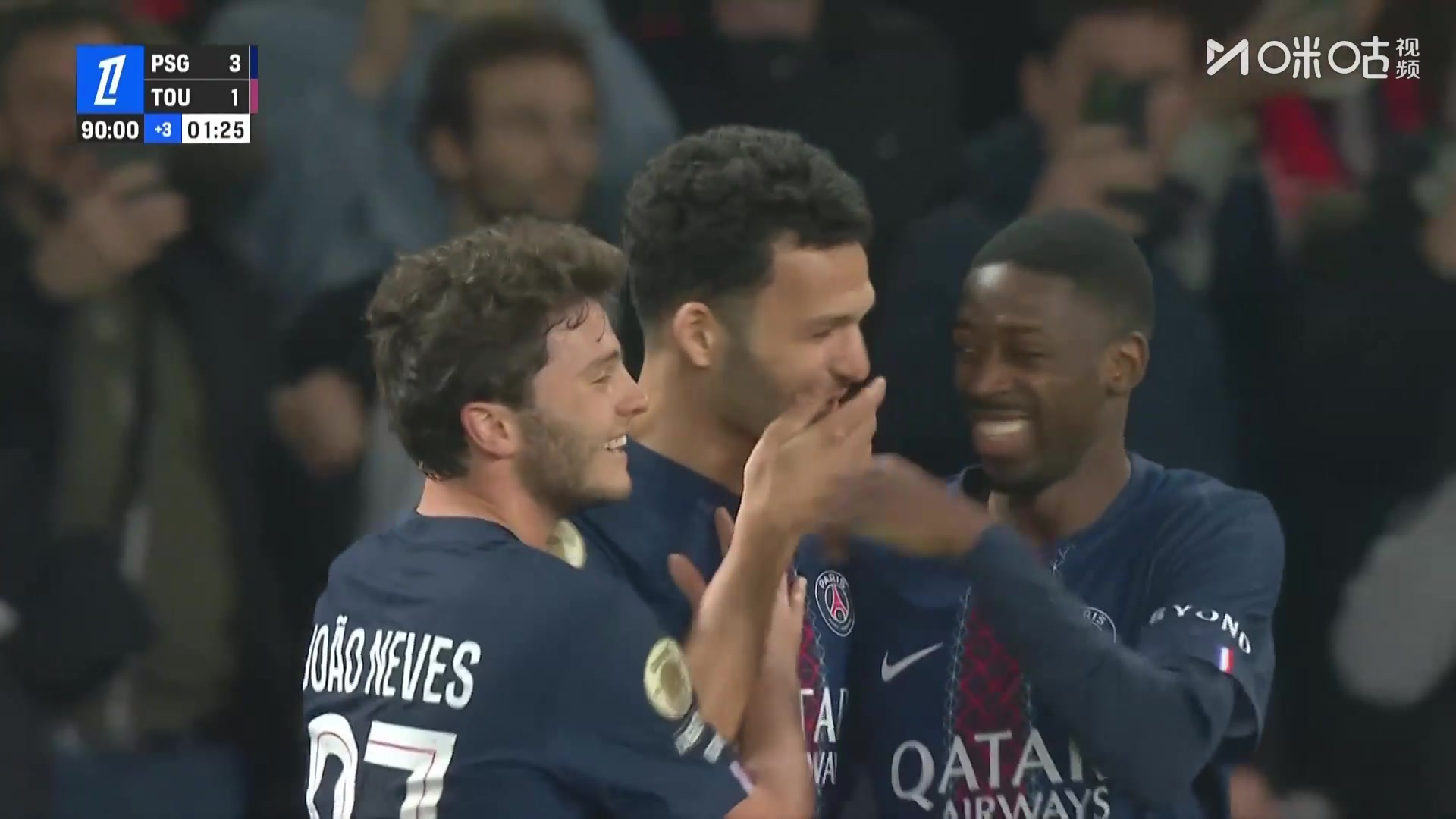 大巴黎杀死比赛！门德斯断球助攻，拉莫斯外围兜射死角破门！
