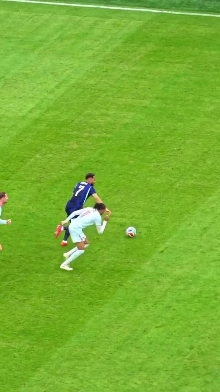 [巴西]本期国际比赛日结束，欣赏卡塞米罗和库尼亚的精彩瞬间