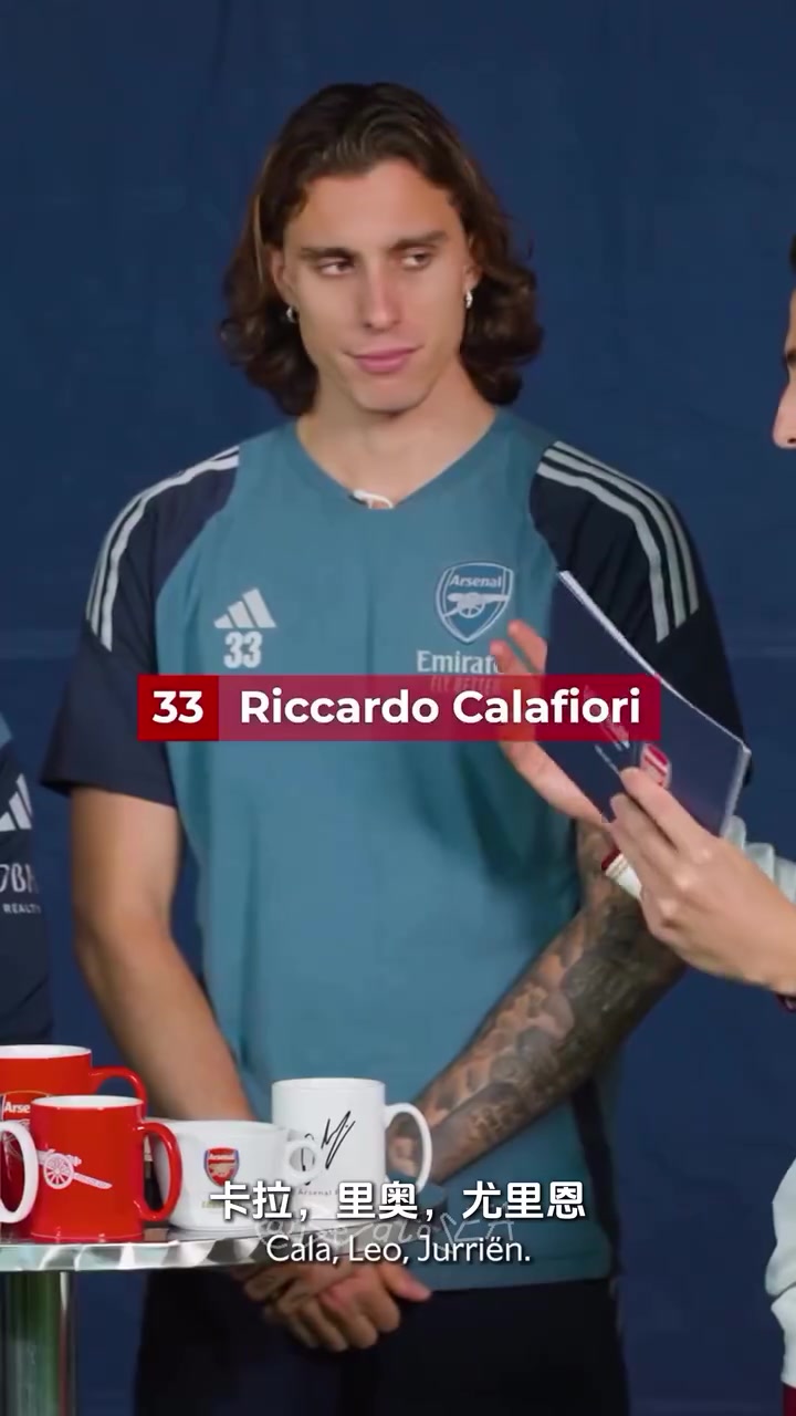 [集锦]枪手小游戏！阿森纳球员的知识问答＆儿童画大比拼！