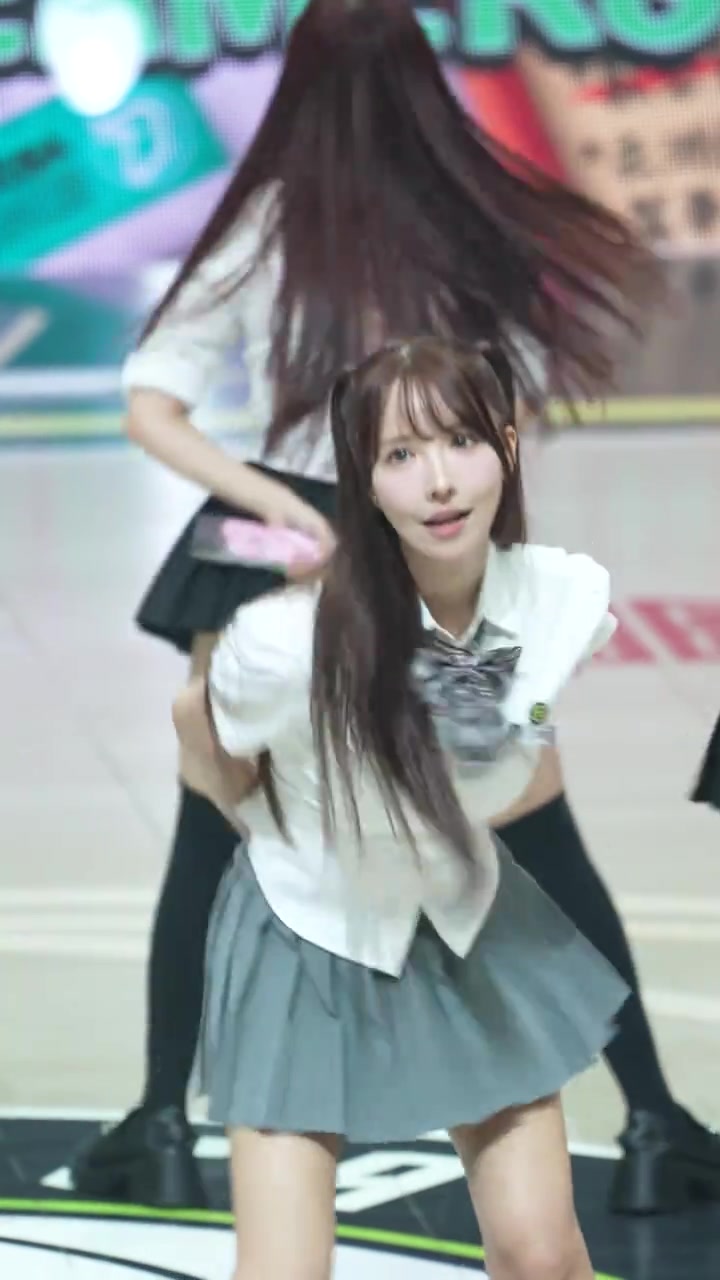 【体育视频】这谁顶得住啊 三上悠亚啦啦队制服舞蹈 简直不要太