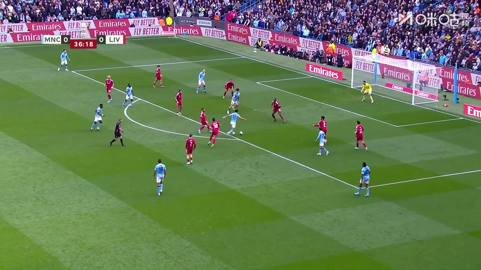 范戴克放倒奥赖利送点！哈兰德点射破门，曼城1-0利物浦