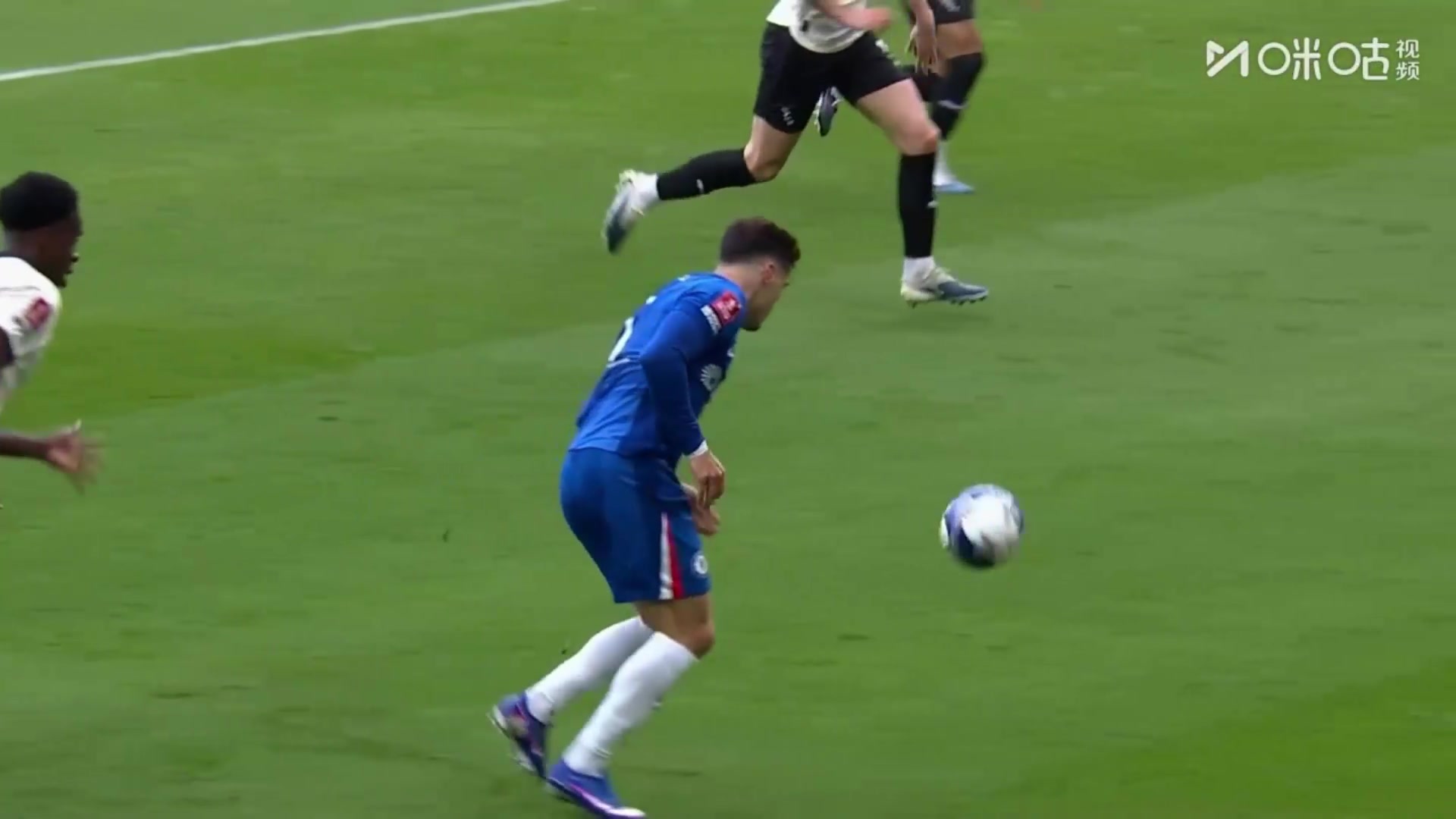 蓝军再下一城！桑托斯妙传内托送助攻！若昂-佩德罗调整打门得手