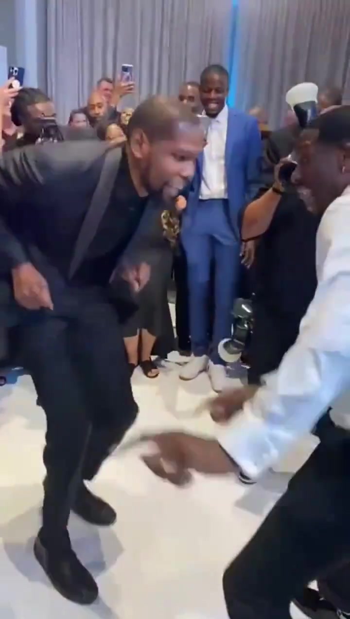 气质这一块杜兰特必须是goat ...