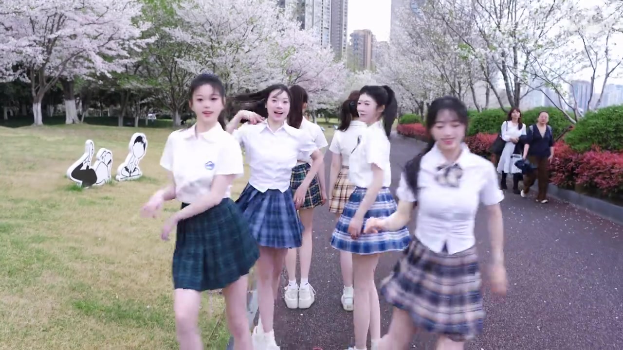 【比赛回放】✌️跟上热度！浙江蕞红啦啦队跳高尔夫舞！