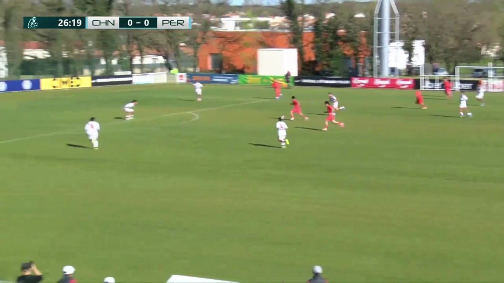 【体育视频】秘鲁U16后场停球失误，男足U16刘凯源前场低射