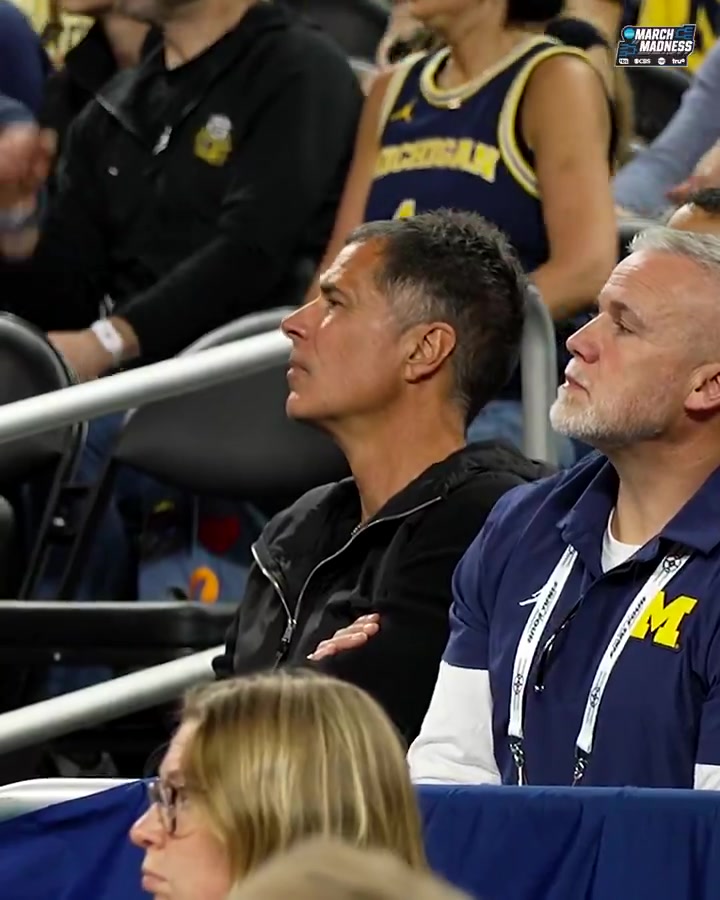 [今日视频]来考察谁了？湖人经理佩林卡现身NCAA决赛现场