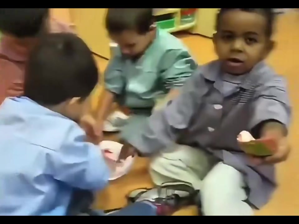 [巴塞罗那]从小就比别人帅！珍藏：宝宝时期的亚马尔！