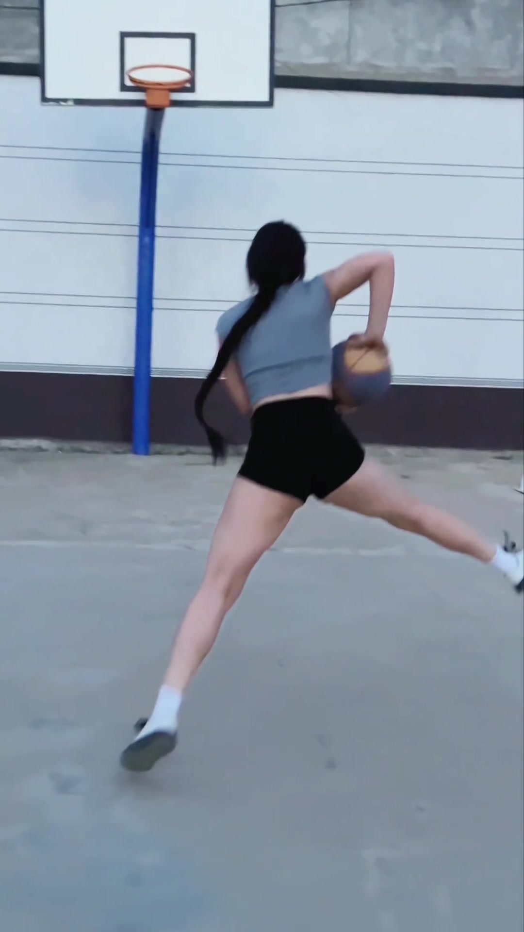 【今日双队集锦】兄弟你说，美女这几下是不是有点厉害？⚾