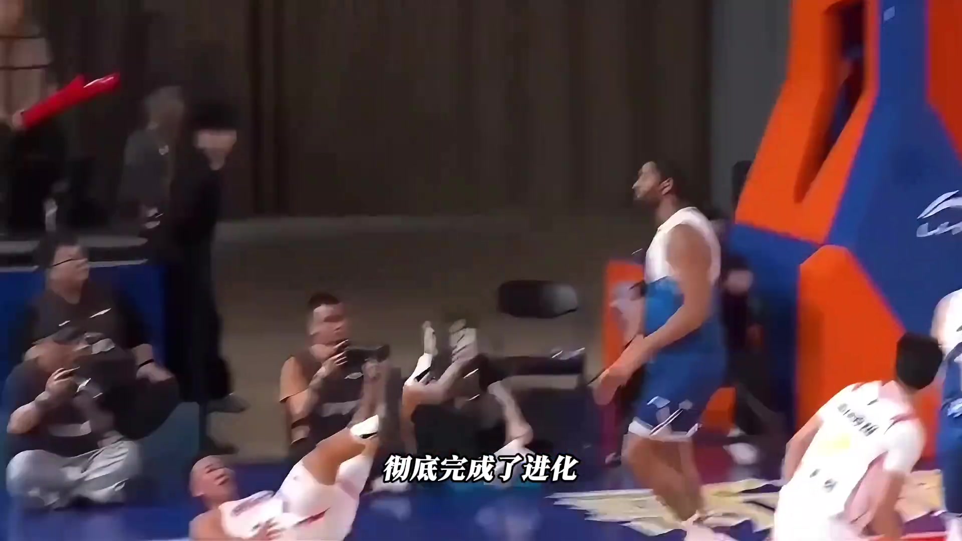 [视频/集锦]国产巴特勒果然名不虚传！如今贺希宁彻底进化成联盟最优秀的后卫