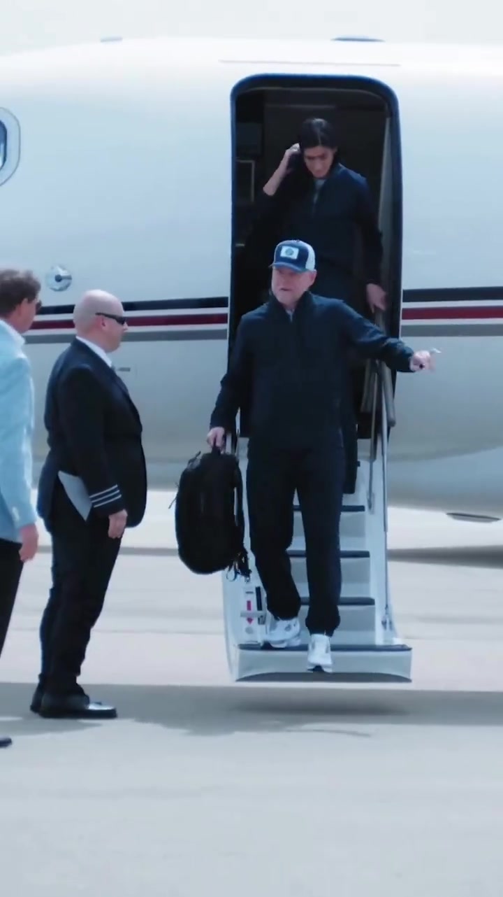 [篮球]掘金冠军教练马龙抵达北卡罗来纳州！担任罗来纳大学男篮主教练