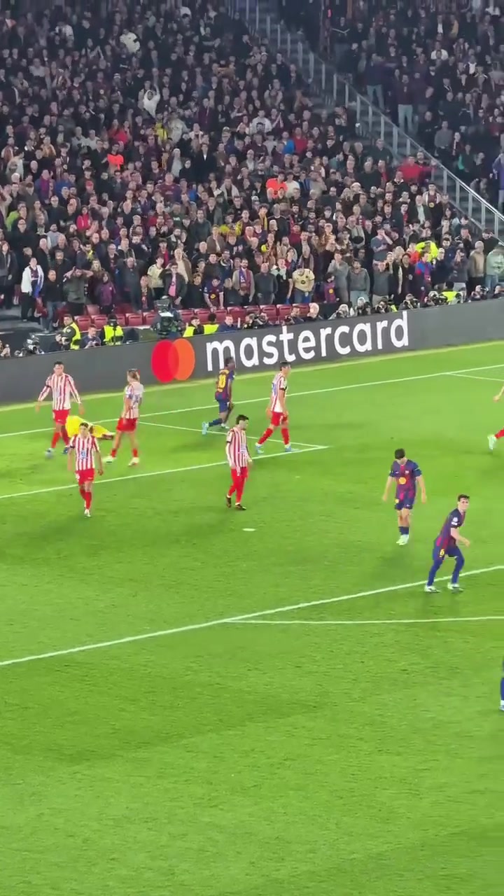 燃尽了！场边球迷视角看亚马尔一人单挑马竞防线，极限1v5！