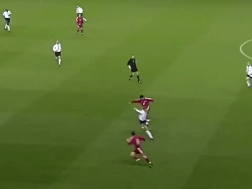 [视频]比赛在进步吗？20多年前的比赛：英格兰vs土耳其！