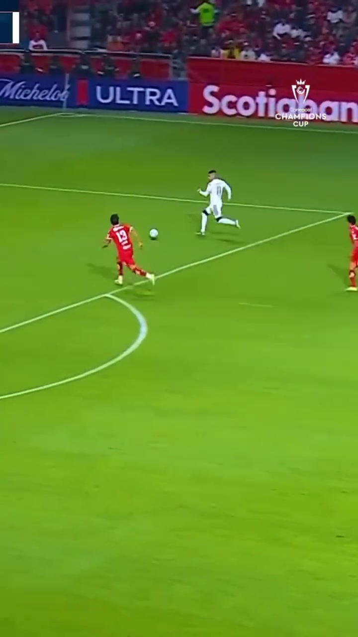 [体育视频]队友射术也挺好！罗伊斯替补上场一球一助！