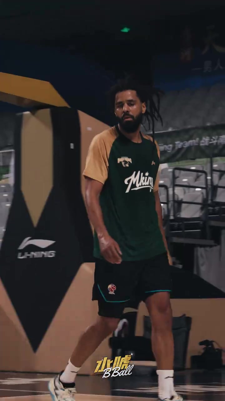 [球迷必看视频]球馆放着我的歌！J.Cole的训练日常，今日