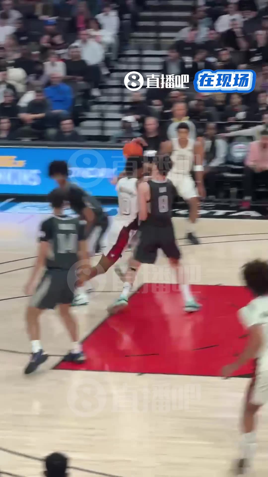 [集锦]防守建功！郇斯楠耐克峰会对抗卡梅隆·威廉姆斯 伸手完