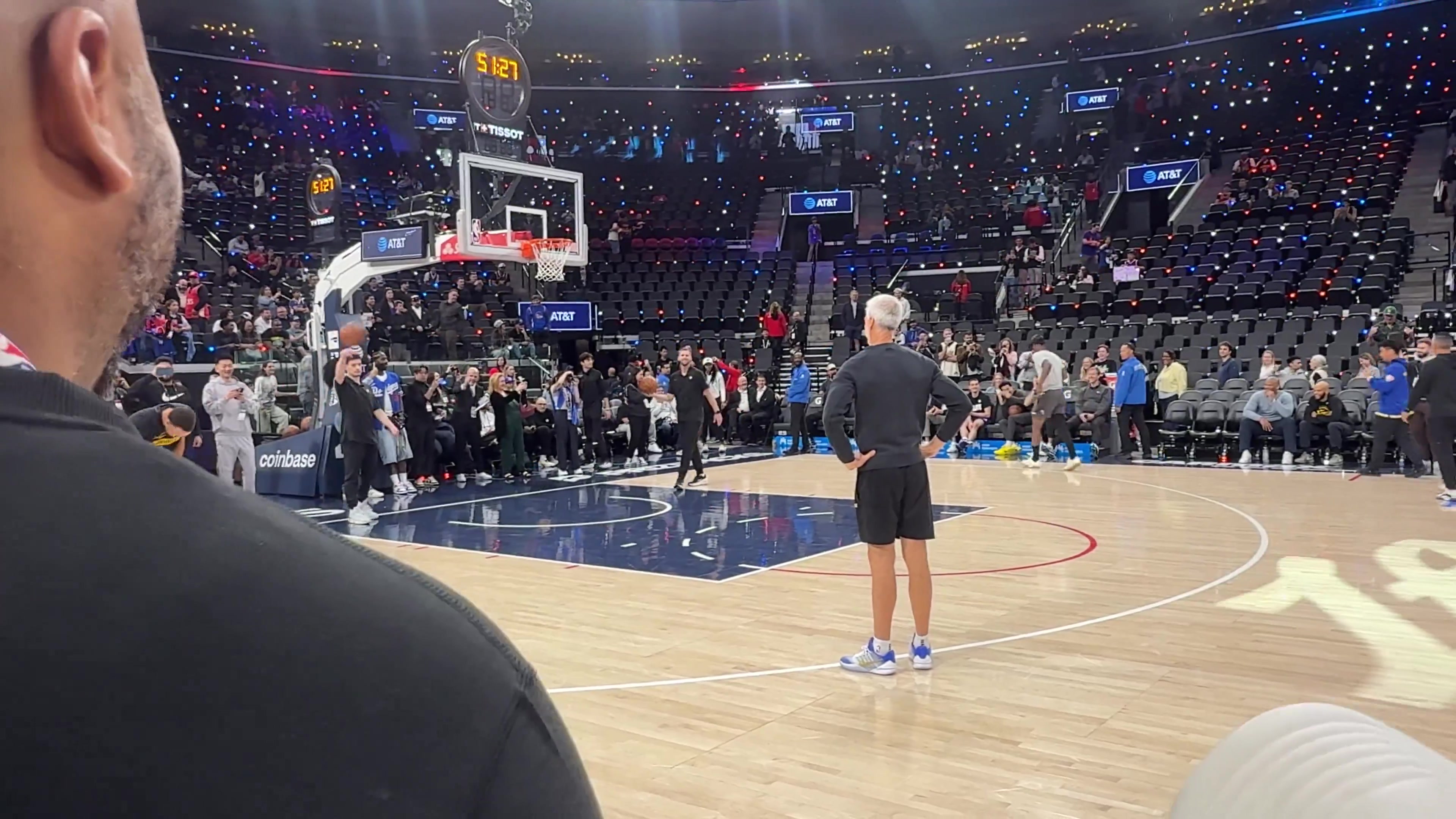 【比赛故事】还是有点一瘸一拐！巴特勒小试三分三不沾逗笑库里