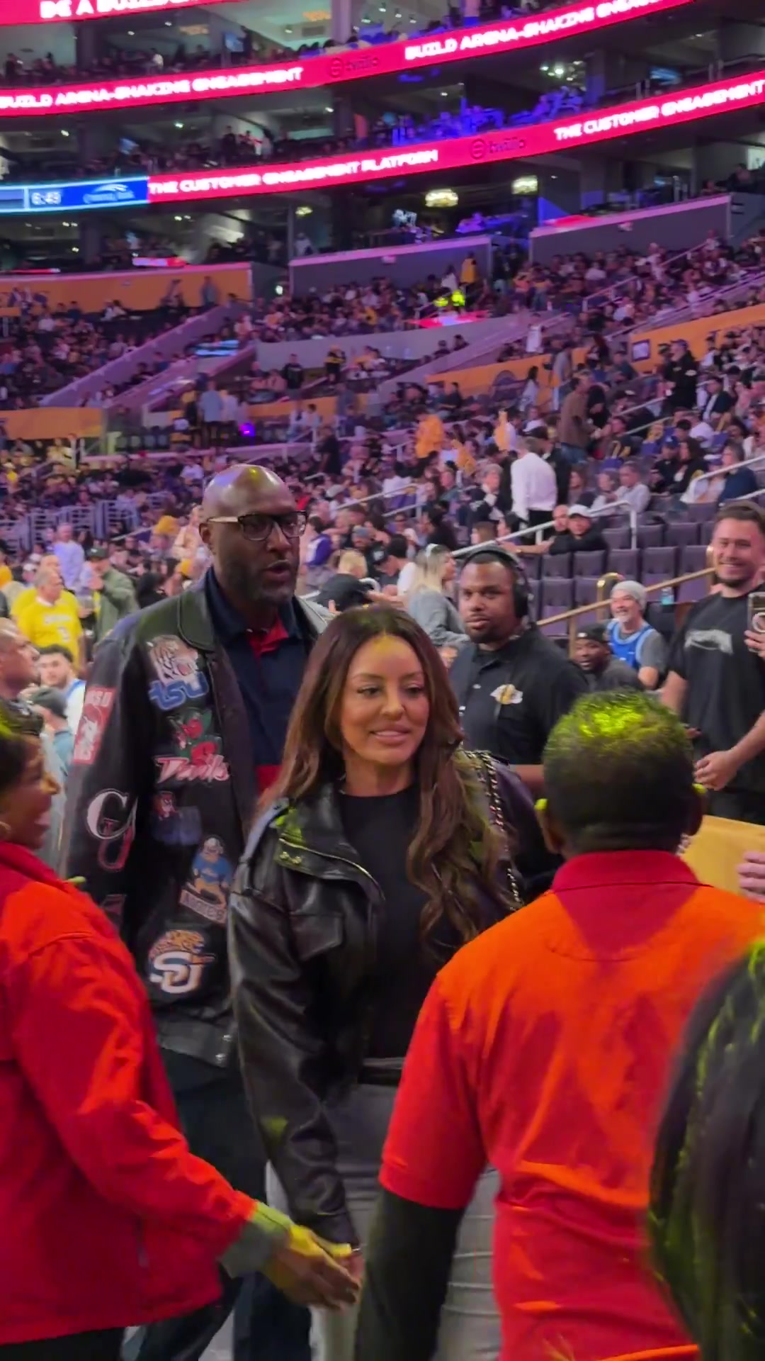 【有道理嘛?】熟面孔啊奥多姆今天也到场观看了湖人vs爵士的收