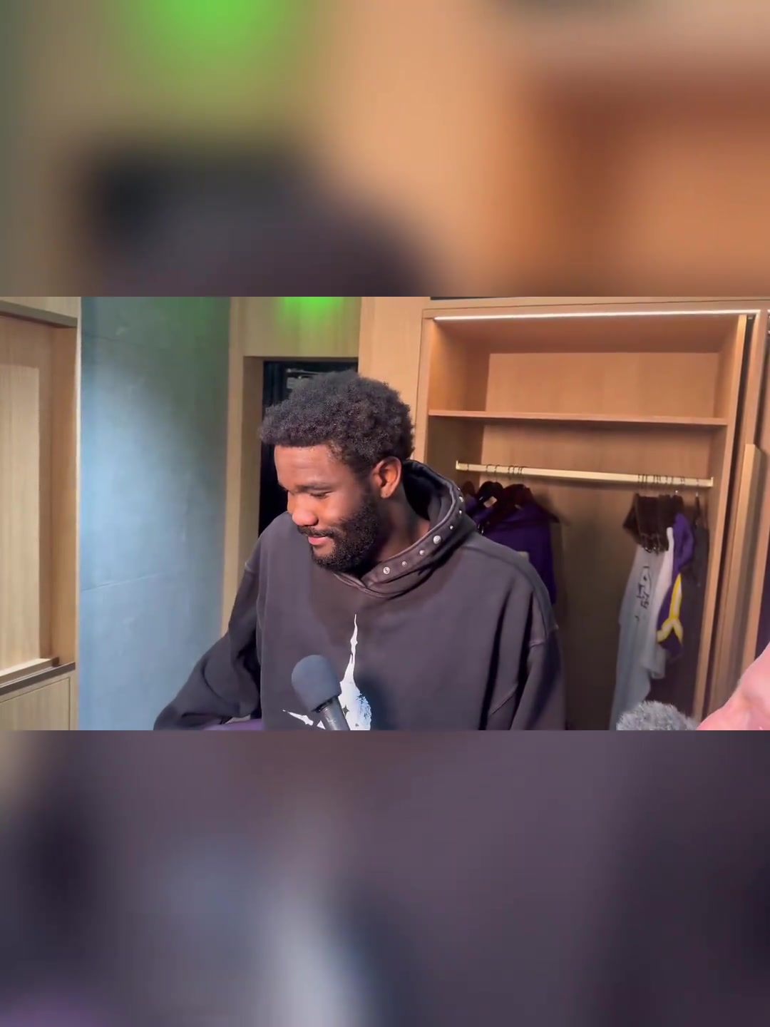 艾顿的“崩溃”瞬间：别剧透！我想自己看季后赛对手！...