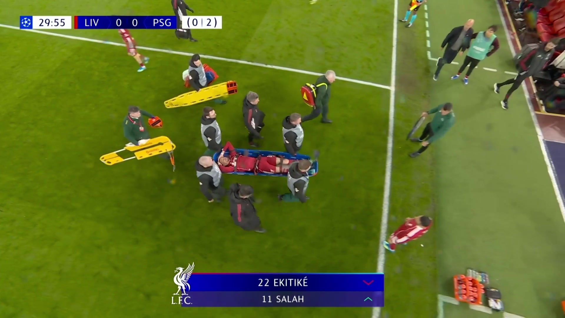 望无大碍！埃基蒂克第29分钟无对抗伤退，萨拉赫替补登场