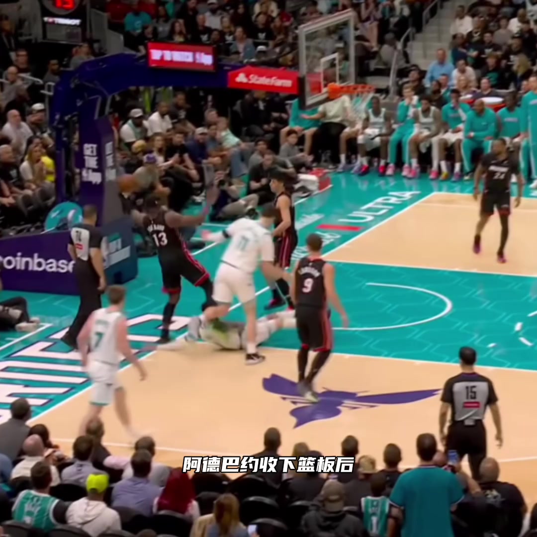 [关键对位视频]这会是本⚽赛季裁判最具争议的一次漏判？三球是