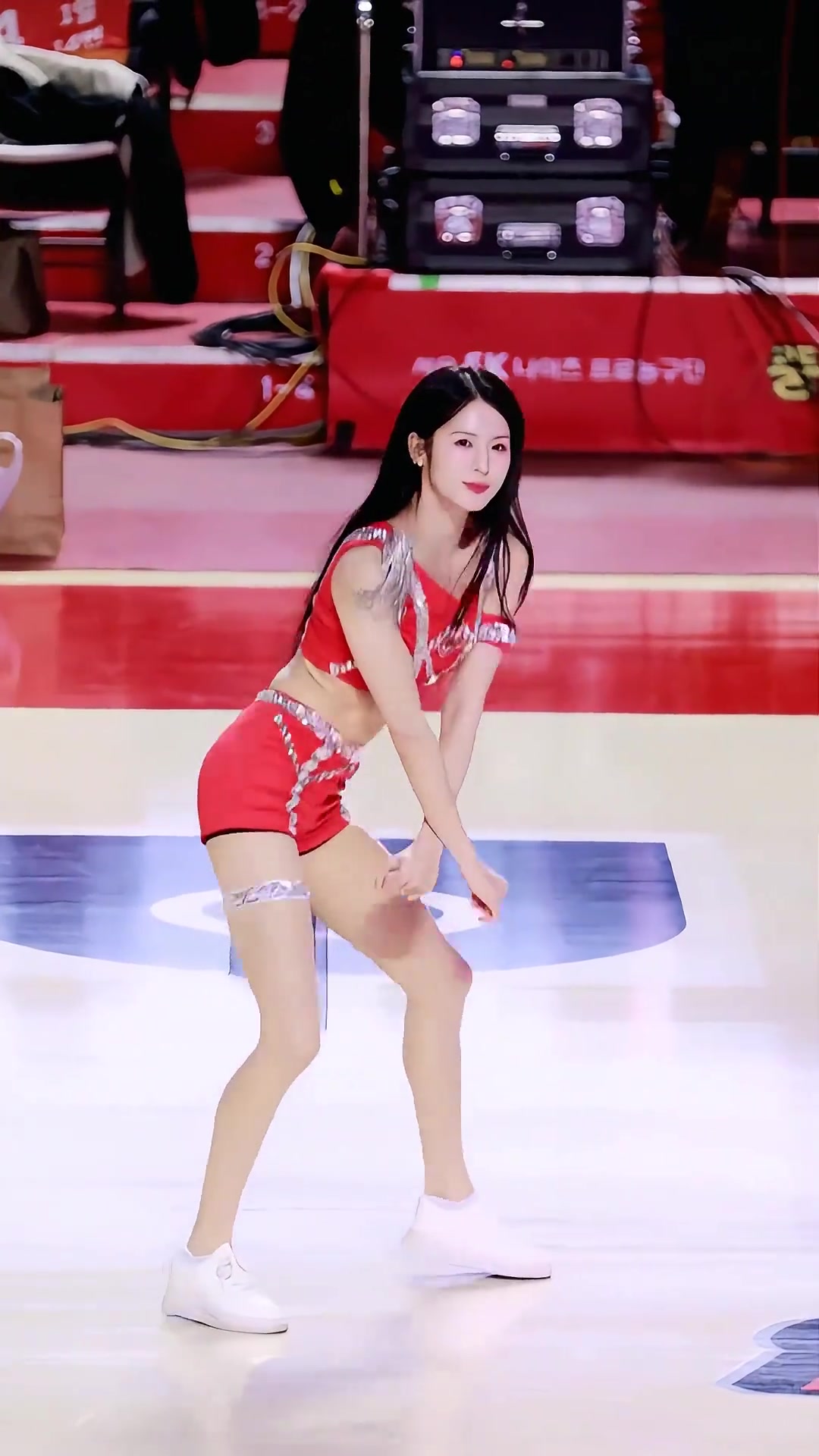 【精彩剪辑】球场独有的迷人魅力。啦啦队朴姬兰这颜值 身材谁能