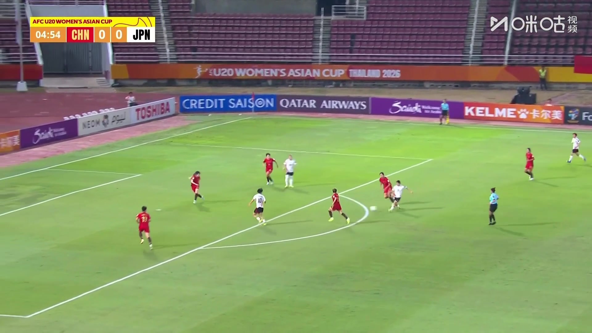 开场第5分钟，日本女足U20抢断后配合破门，中国U20女足0-1落后