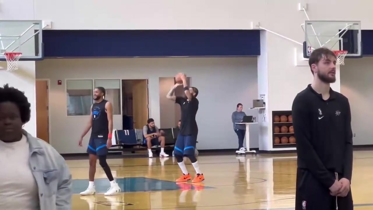 【全程剪辑】肯威换发型！雷霆队内训练画面！静待季后赛对手！